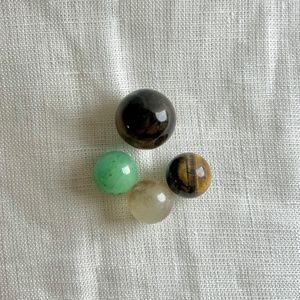 Sphere Stones Tiger Eye Crystal Ball Gemstone  - 4pcs
